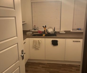 2 Bed Flat, Hengrove Way, BS4 - Photo 4