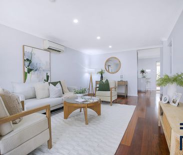 Available Now 3 bedroom townhouse just repainted! - Photo 2