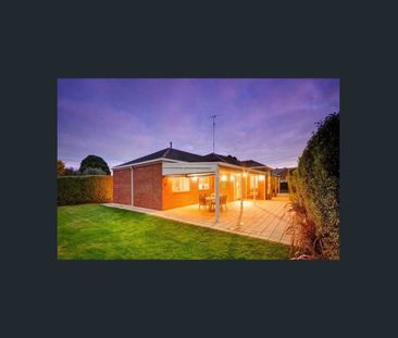 Spacious family home. - Photo 2