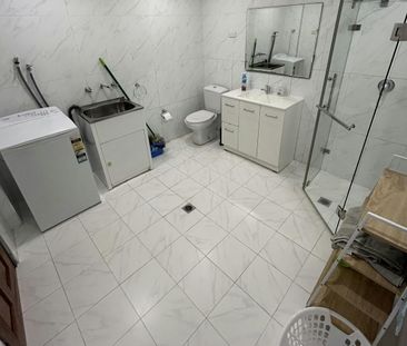 Fully Furnished Potential 3 Bedroom Unit!! - Photo 4