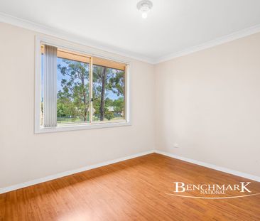 Postcard-Perfect Family Home in a Peaceful Cul-de-Sac - Photo 4