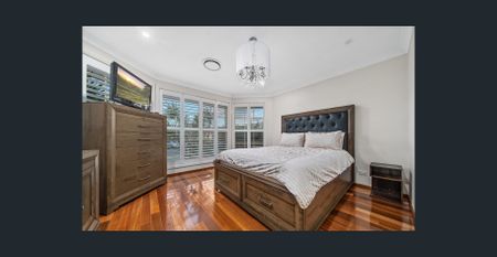 Perfect Family Home with Pool & Exceptional Outdoor Entertaining - Photo 3