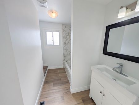 56 Romy Crescent, Thorold - 5 Bedroom House - Photo 4