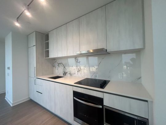 For Lease - 8 Wellesley Street Unit# 5108, Toronto, Ontario - Photo 1