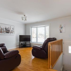 Grand 4 1/2 à louer ( Maison rez de chausée) - Photo 2