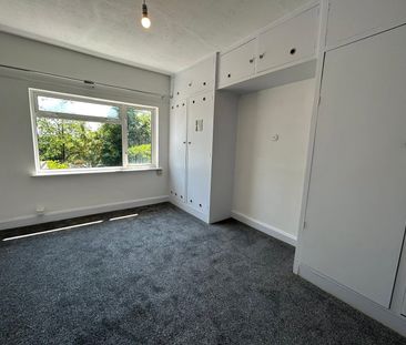 2 bedroom Maisonette in London Road, Bracknell - Photo 5