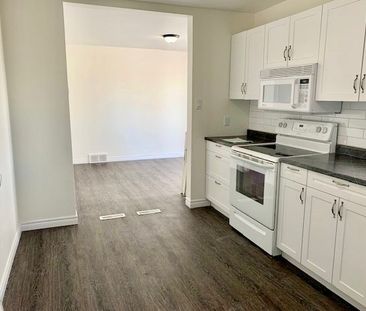 For Lease - 91 VICTORIA Street, Barrie, Ontario - Photo 1