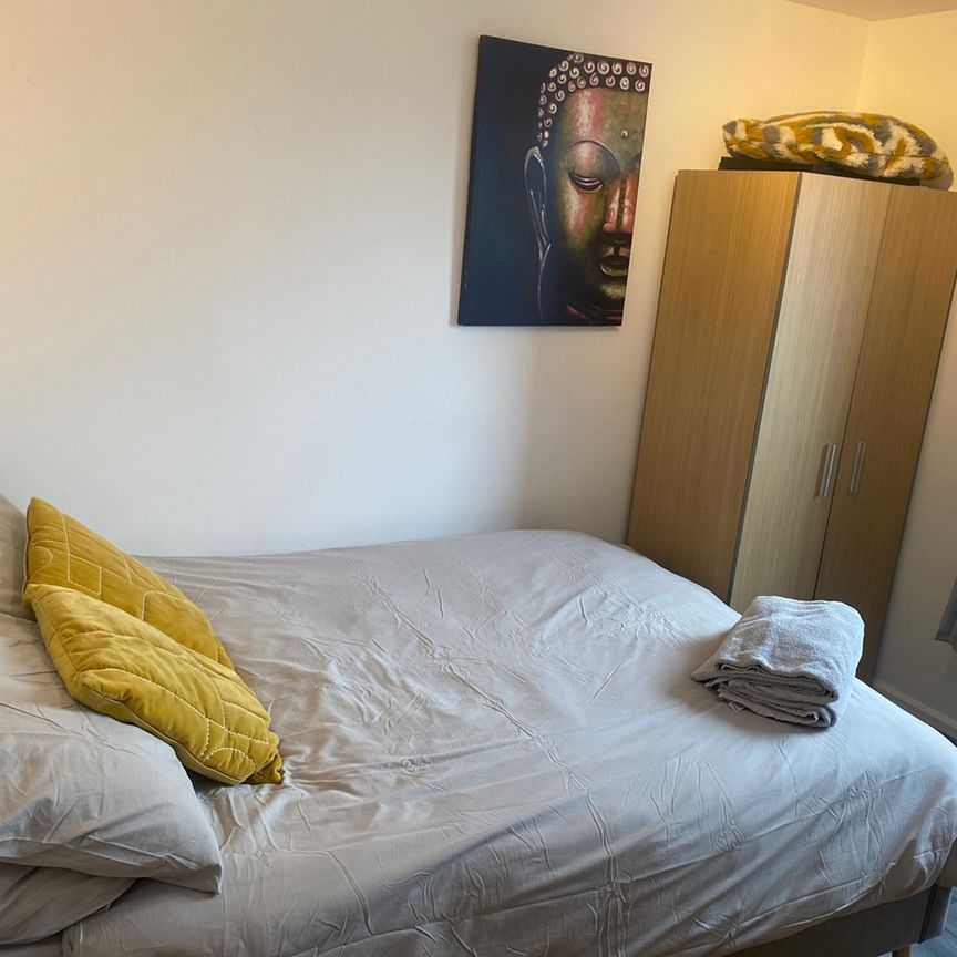 2 Bed Flat, Camp Street, M7 - Photo 1