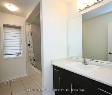 For Lease - 8 Copperhill Heights, Barrie, Ontario - Photo 6