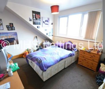 4 Bedroom Mid Terraced House for rent in Hessle Mount - Photo 4