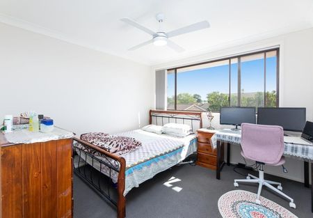 3/201-207 Harrow Road, Glenfield, NSW 2167 - Photo 4