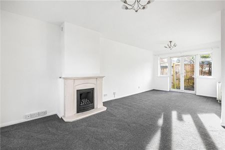 3 bedroom semi-detached house to rent - Photo 3