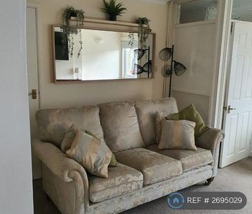 1 bedroom in a house share to rent - Photo 1