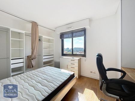 Location Appartement 3 pièces 69m² LYON 8ème - Photo 4