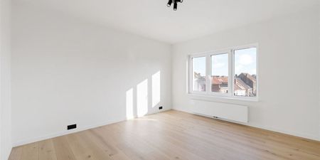 Appartement te huur in Kortrijk voor € 790 met 2 slaapkamers - Foto 4