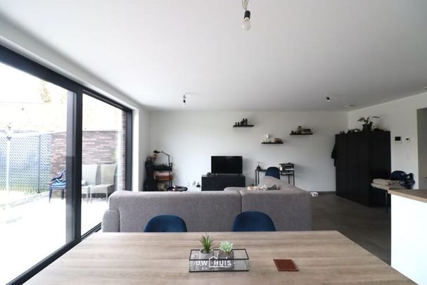 Appartement te huur - Photo 1