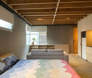 North Melbourne - Photo 1