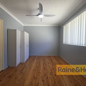 NEAT & TIDY UNIT - Photo 2