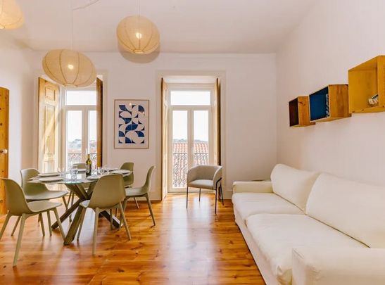 Rua da Atalaia, Lisbon, Lisbon 1200-037 - Photo 1