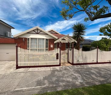 Spacious 2BR Home In The Heart Of Clayton - Photo 1