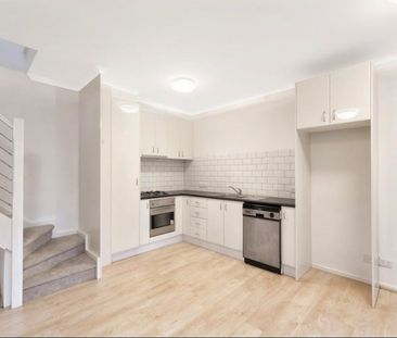 Modern 2BR Dual Level Home In The Heart Of Oakleigh - Photo 2