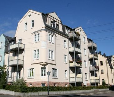 Zwei schöne Räume mit Einbauküche und Balkon ! - Photo 2