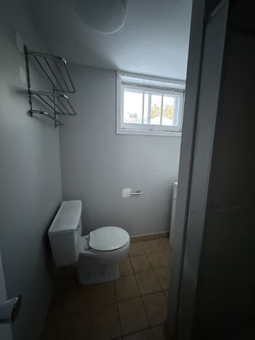 3 - 1689 Edgehill Place - Photo 4