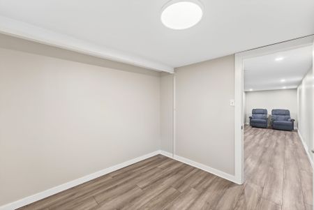 For Lease - 41 Donna Street Unit# B, Meadowlands - Crestview and Area, Ontario - Photo 2