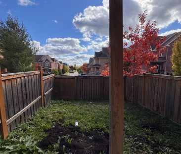 For Lease - 43 Mack Clement Lane, Richmond Hill, Ontario - Photo 6