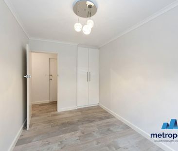 2/12 Dalny Road, MURRUMBEENA, VIC - Photo 4