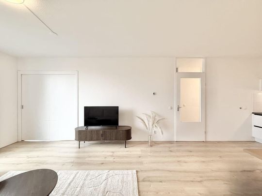 Appartement te huur: Wijnand Nuijenstraat 124 1061 WB Amsterdam - Photo 1