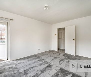 Mungo Park Road, Elm Park, RM13 7PL, Property for rent - Photo 3