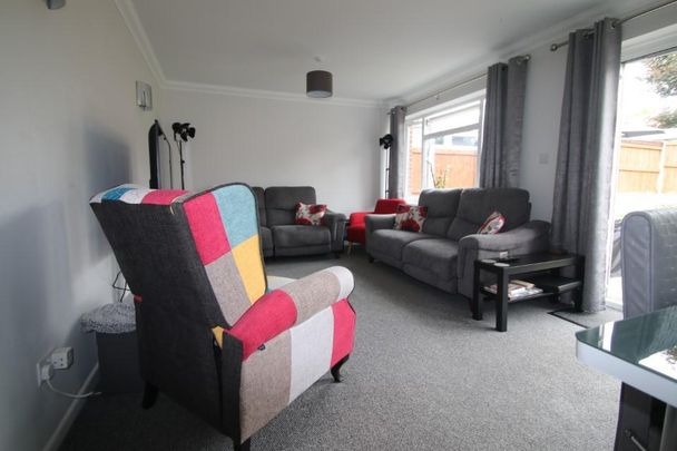 3 bedroom terraced house to rent - Photo 1