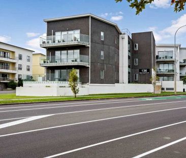 Semi-Furnished, Secure & Cosy Apartment, 2 Bdrms - Photo 3