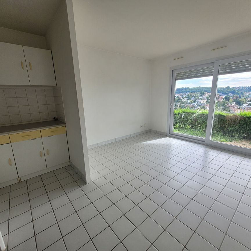 Location Appartement 1 pièce 24m² MONT ST AIGNAN 76130 - Photo 1