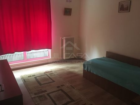 DE INCHIRIAT APARTAMENT 3 CAMERE D, PIATA UNIRII - Fotografie 2