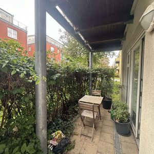 Gemütliche Erdgeschosswohnung mit Terrasse! - Photo 2