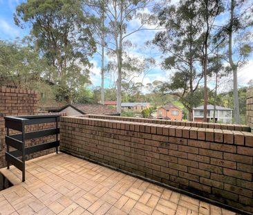 Renovated 2 bedroom townhouse in a peaceful and quiet location - Photo 6