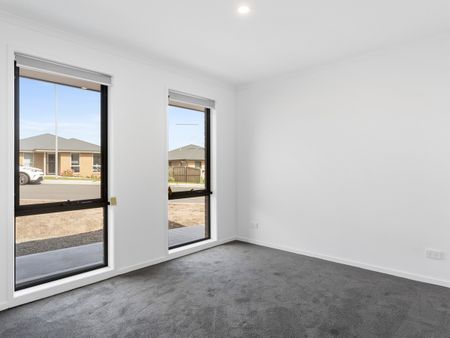 5 Breedon Way Clarendon Vale TAS 7019 Australia - Photo 5