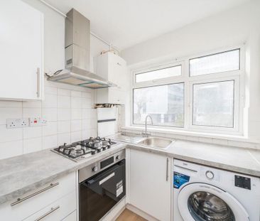 2 bedroom maisonette to rent - Photo 3