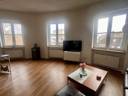 Großzügige 3-Zimmer-Wohnung mit Balkon nahe Lorettoviertel & Rheinturm - Foto 1