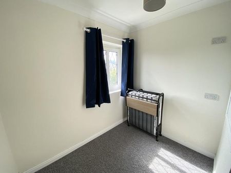 3 bedroom terraced house to rent - Photo 2