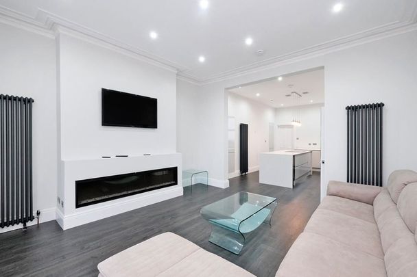 Richmondhill Place, Aberdeen, AB15 - Photo 1