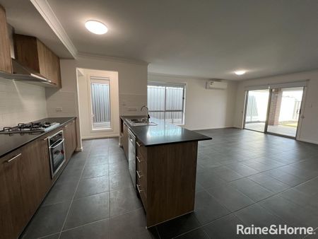 34 Gatley Circuit, Evanston South, SA 5116 - Photo 4