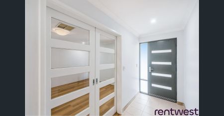 BIG, BOLD AND BEAUTIFUL - Photo 3