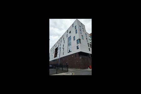 Room in a Shared Flat, Loom Street, M4 - Photo 4