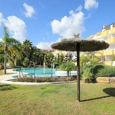 Alquiler de piso en Calle Cartajima - Photo 1