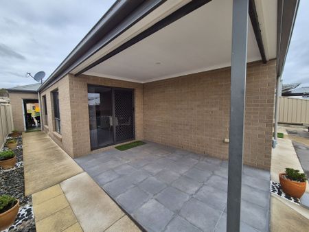 30 Inwood Crescent - Photo 3