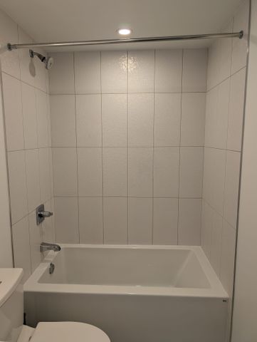 For Lease - 30 Inn On the Park Drive Unit# 4307, Toronto, Ontario - Photo 5