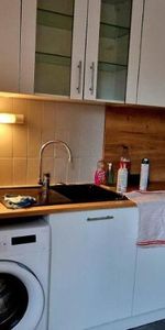 A LOUER : LILLE VAUBAN T2 + PARKING - Photo 3